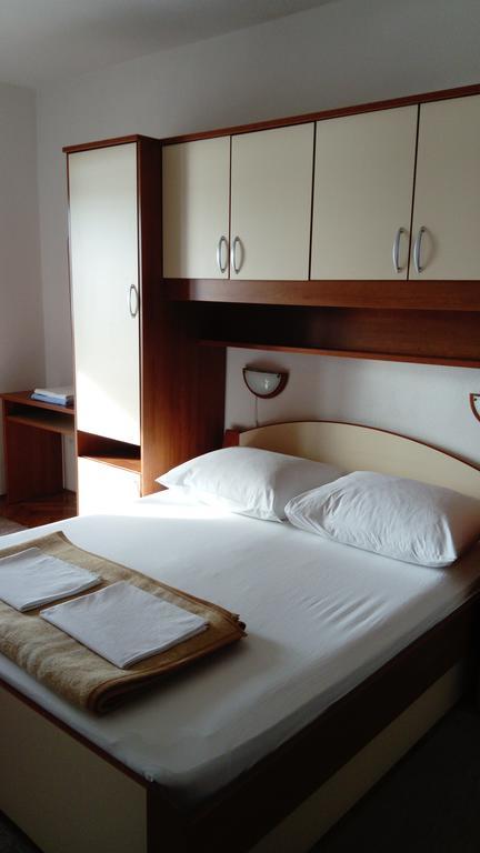 Apartments Branko Nin Chambre photo