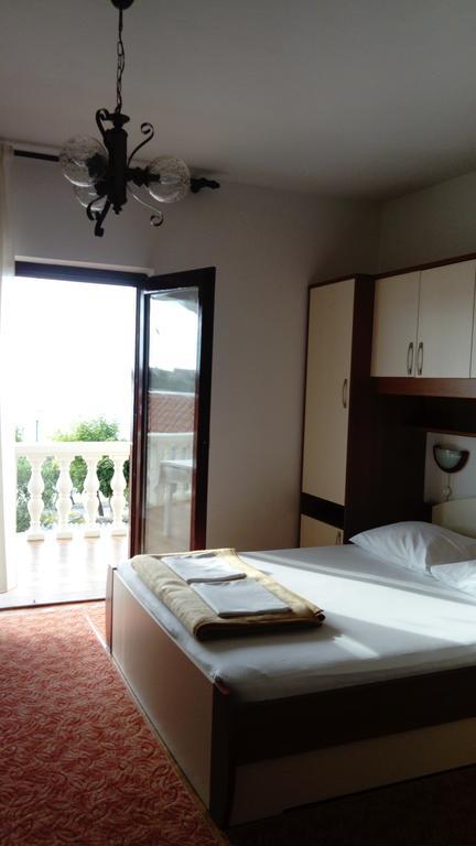 Apartments Branko Nin Chambre photo