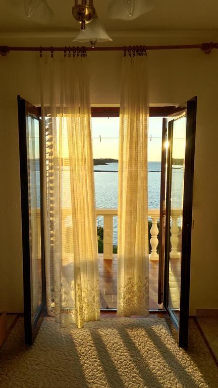 Apartments Branko Nin Chambre photo