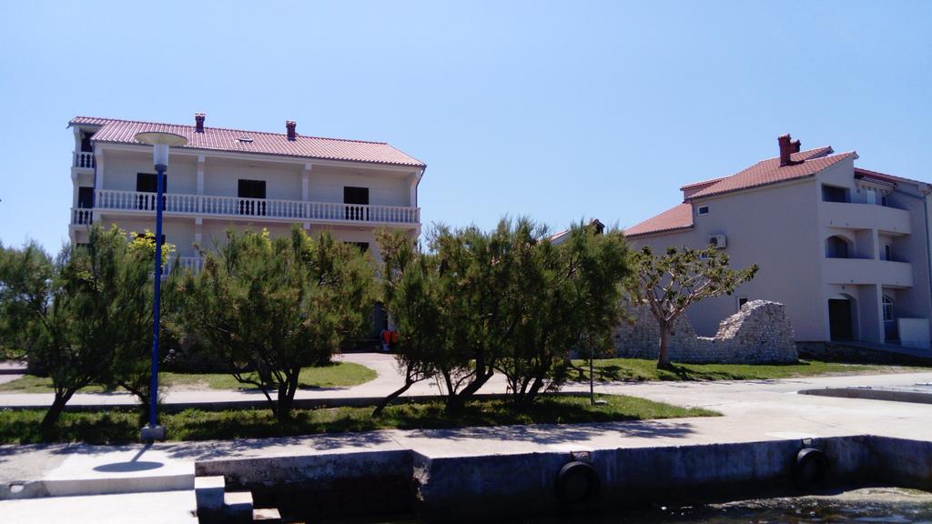 Apartments Branko Nin Extérieur photo
